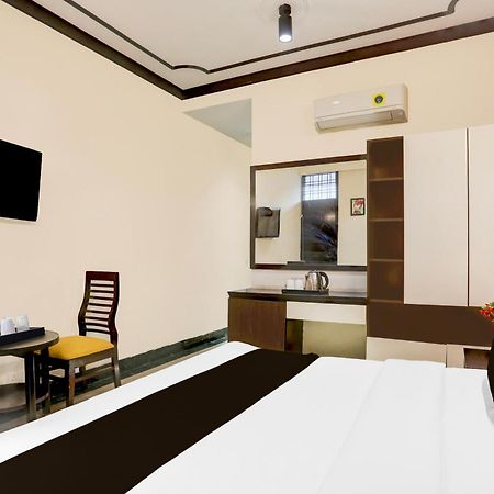 Super Townhouse Sushant Lok Phase 1 Formerly Hotel Neven Gurgaon Esterno foto