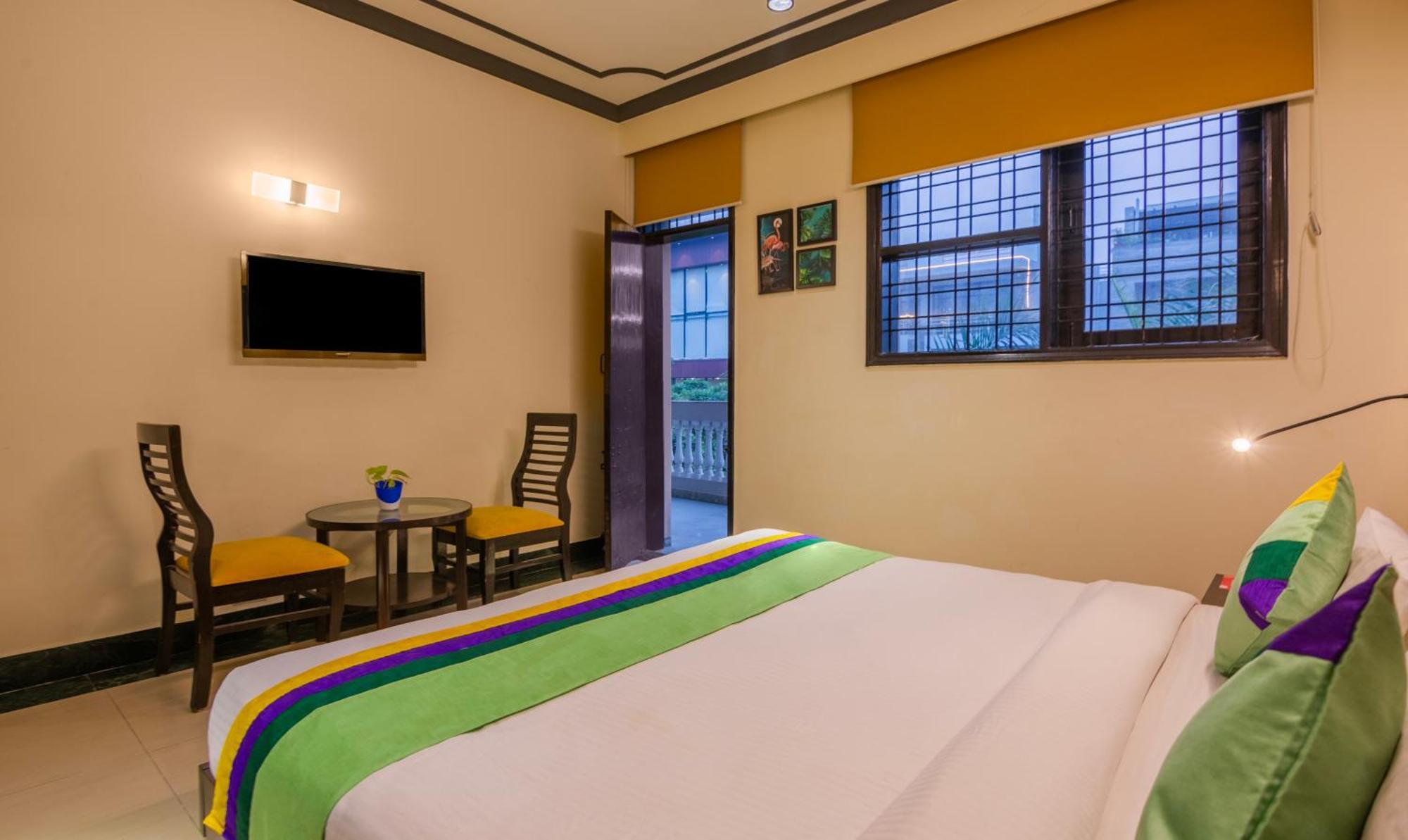 Super Townhouse Sushant Lok Phase 1 Formerly Hotel Neven Gurgaon Esterno foto