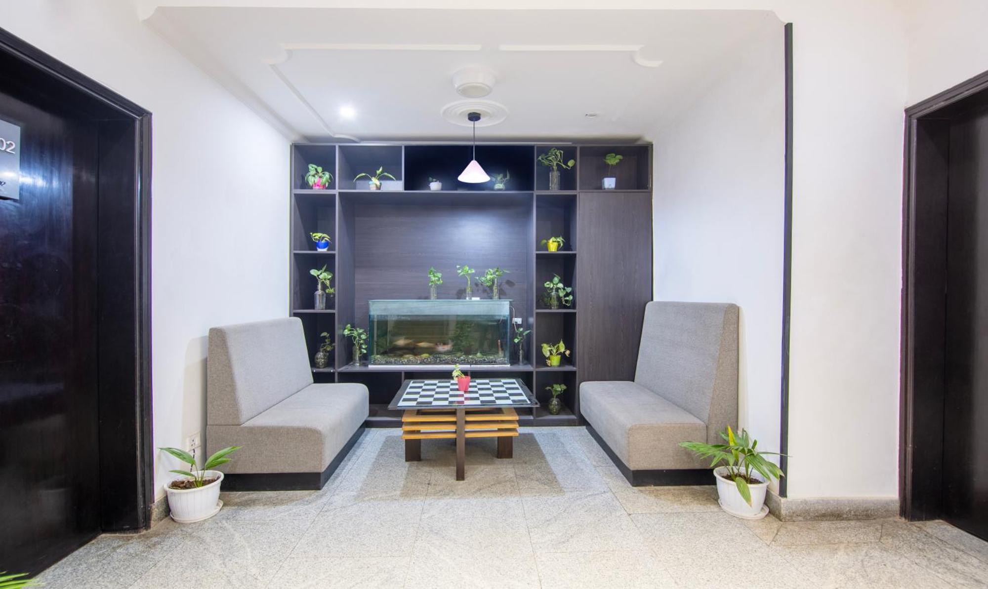 Super Townhouse Sushant Lok Phase 1 Formerly Hotel Neven Gurgaon Esterno foto