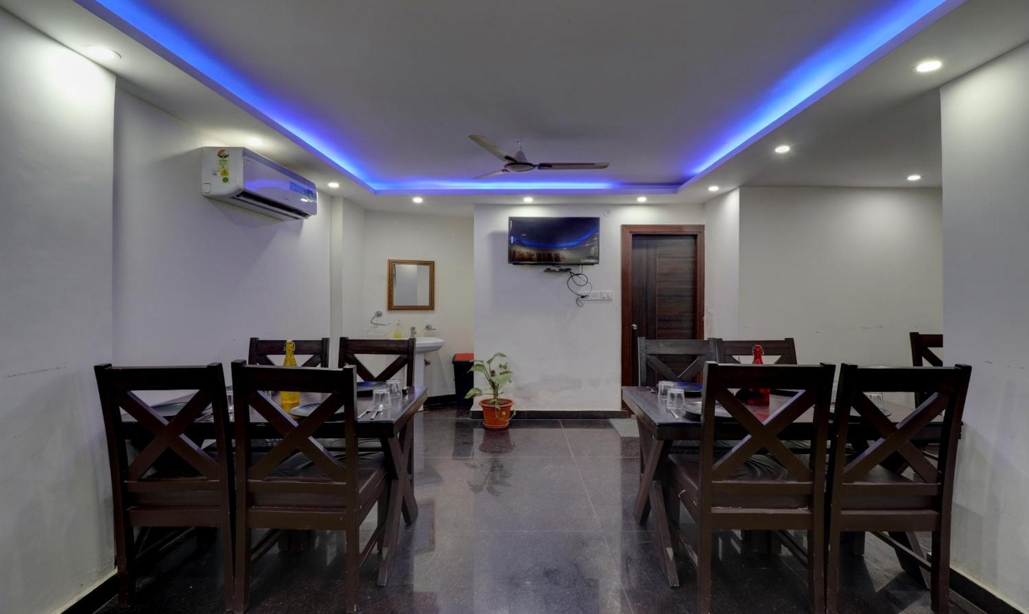 Super Townhouse Sushant Lok Phase 1 Formerly Hotel Neven Gurgaon Esterno foto