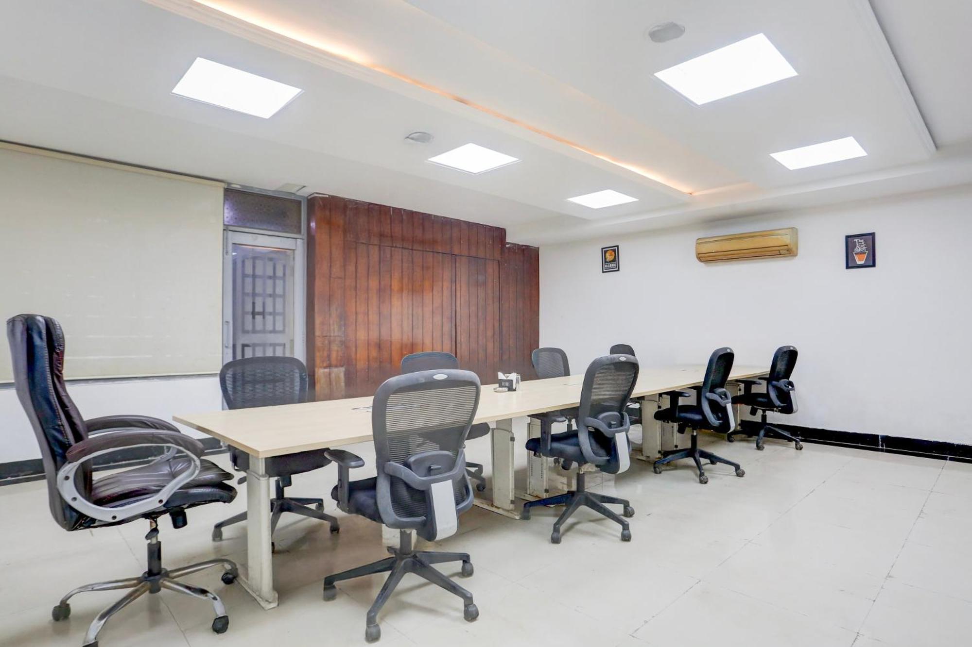 Super Townhouse Sushant Lok Phase 1 Formerly Hotel Neven Gurgaon Esterno foto