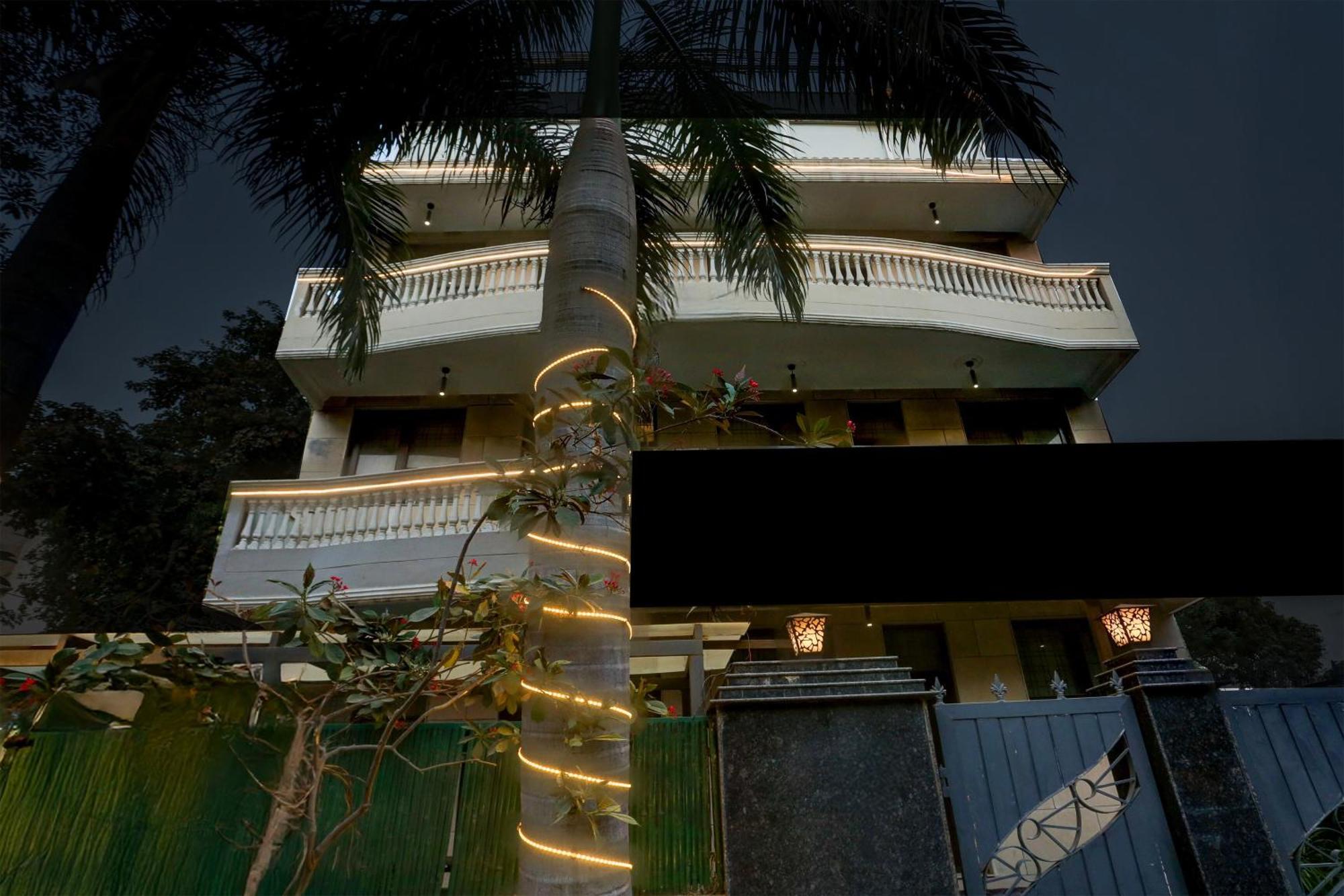Super Townhouse Sushant Lok Phase 1 Formerly Hotel Neven Gurgaon Esterno foto