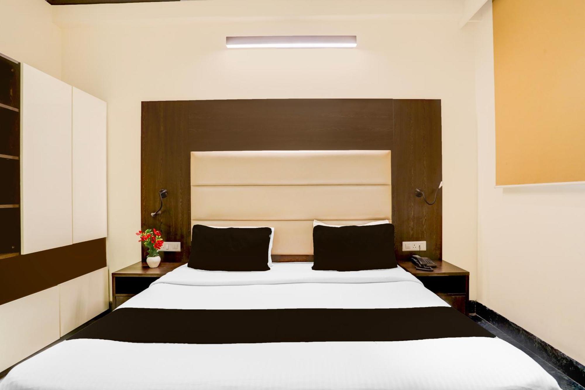 Super Townhouse Sushant Lok Phase 1 Formerly Hotel Neven Gurgaon Esterno foto